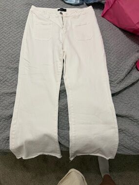 Women's Straight Leg White Jeans - Relaxed Fit